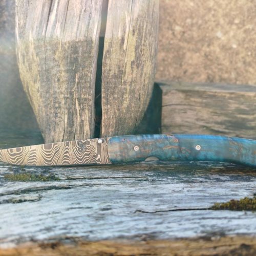Couteau Pliant en Damas avec Manche en Bouleau Stabilisé Bleu