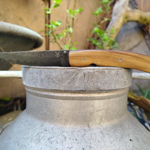 Couteau Pliant damas 72 Couches, Cœur en Carbone, Manche en Crisser