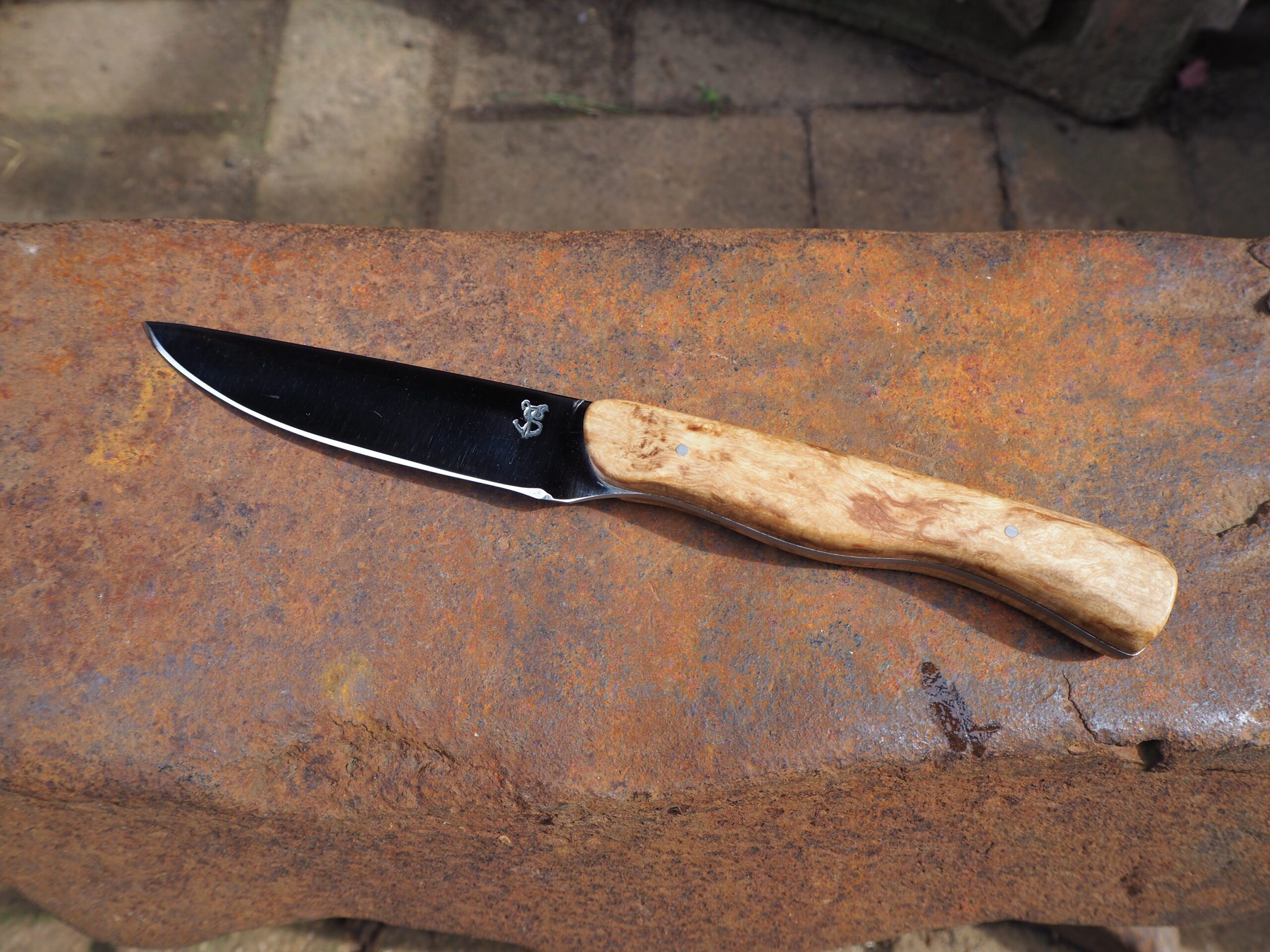 Couteau droit en acier carbone, manche en loupe de frêne – Image 2