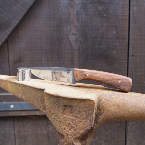 Couteau droit en acier carbone brut et manche en noyer noir US